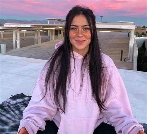 krysta dailey|Krysta Dailey (Tiktok Star) Wiki, Biography, Age, Boyfriend,。